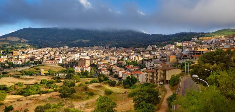 Vista da cidade de Orgosolo